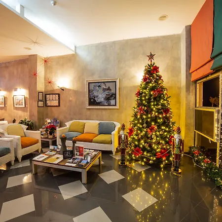 Miramar Hotel 3*