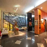 Miramar Hotel 3*